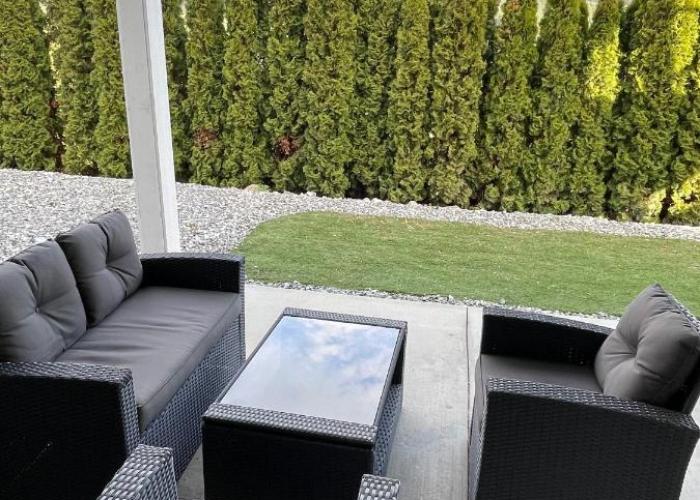 Relaxing 3 bedroom suite, near Silver Star Resort