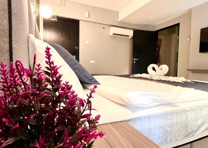 HillMark Suites