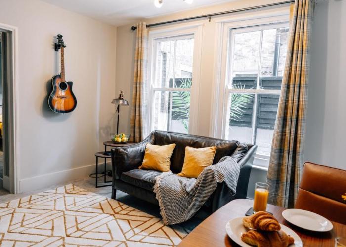 Apartment Sanctuary-by-Sea