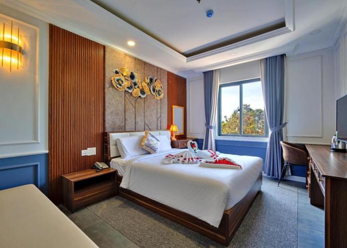 HANZ Phu Van Sunset Beach Resort
