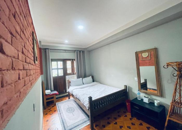 Pasne Aajako Hotel