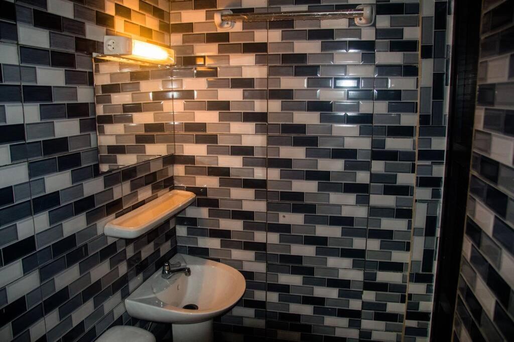 фото Chambre à 10 min de l'aéroport