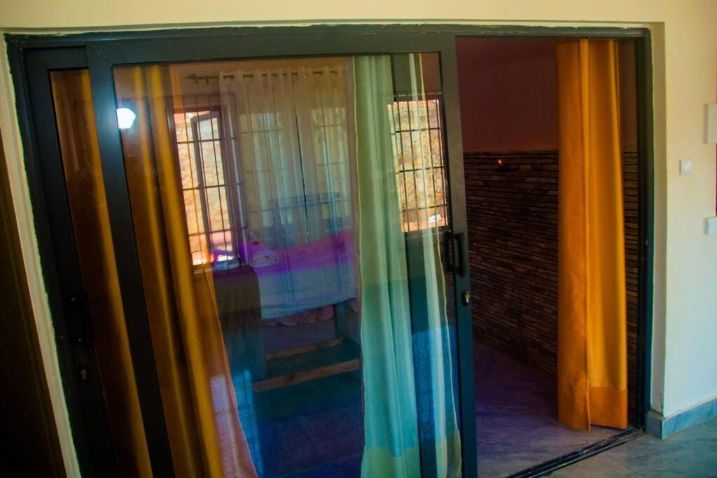 фото Chambre à 10 min de l'aéroport