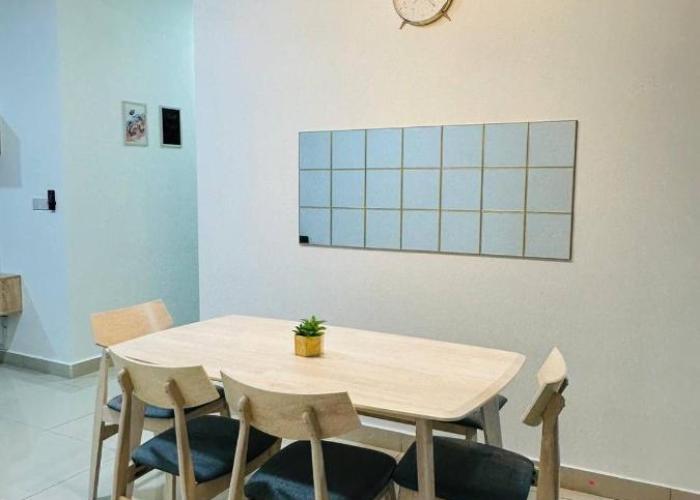 Meridin Bayvue Sea View Homestay by JP