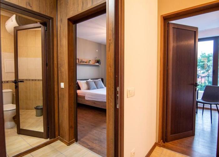 Apartment with private parking 1