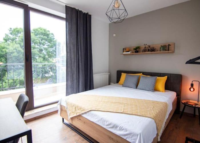 Apartment with private parking 1
