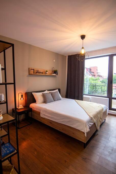 Apartment with private parking 1