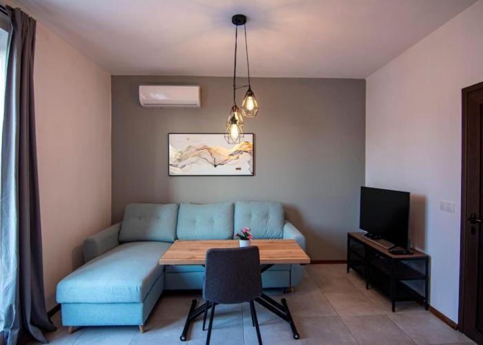 Аpartment with Free Parking