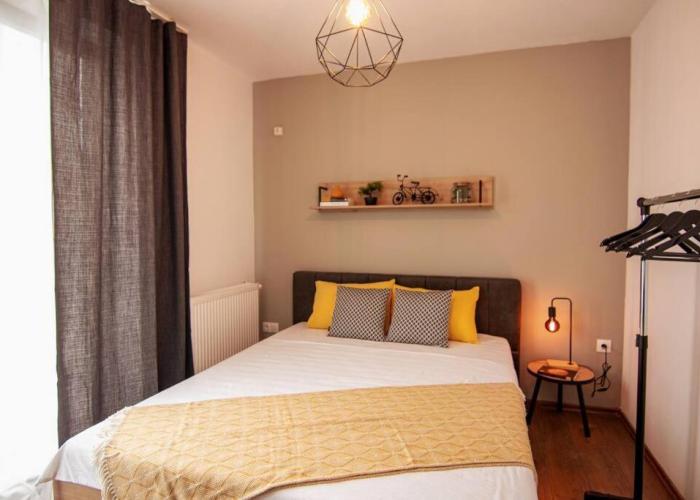 Apartment with private parking 2