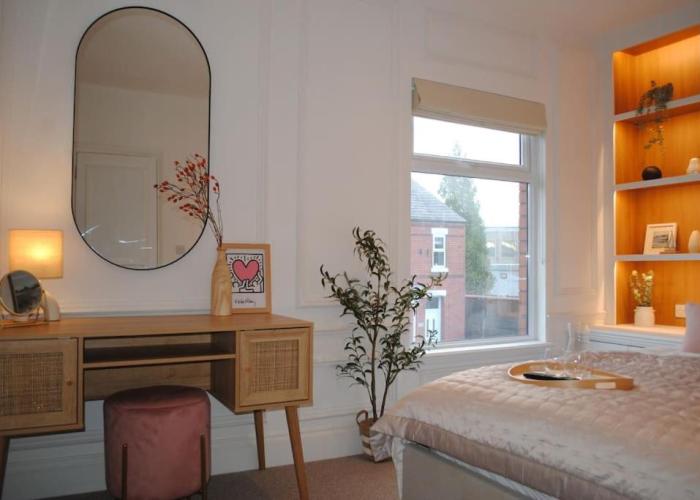 Cosy Renovated House in Warrington