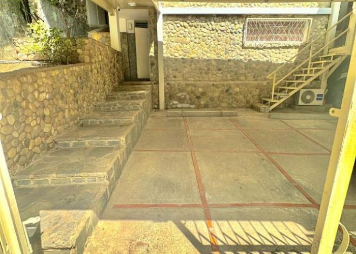 Estudio independiente, full equipo en excelente zona de Caracas