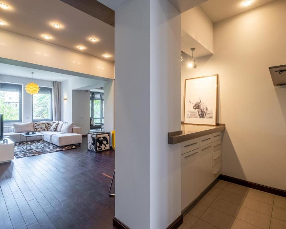 фото Modern yet Rustic Style City Centre Apt 2BR/2BTH