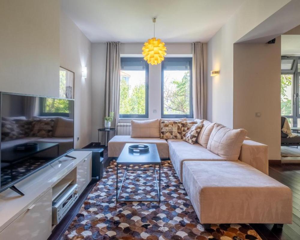 фото Modern yet Rustic Style City Centre Apt 2BR/2BTH