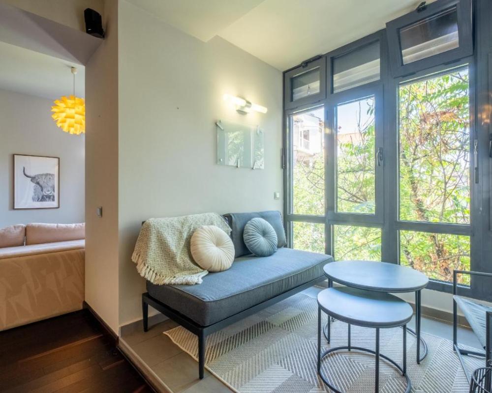фото Modern yet Rustic Style City Centre Apt 2BR/2BTH