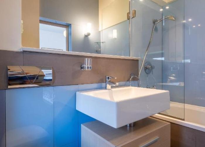 Modern yet Rustic Style City Centre Apt 2BR/2BTH