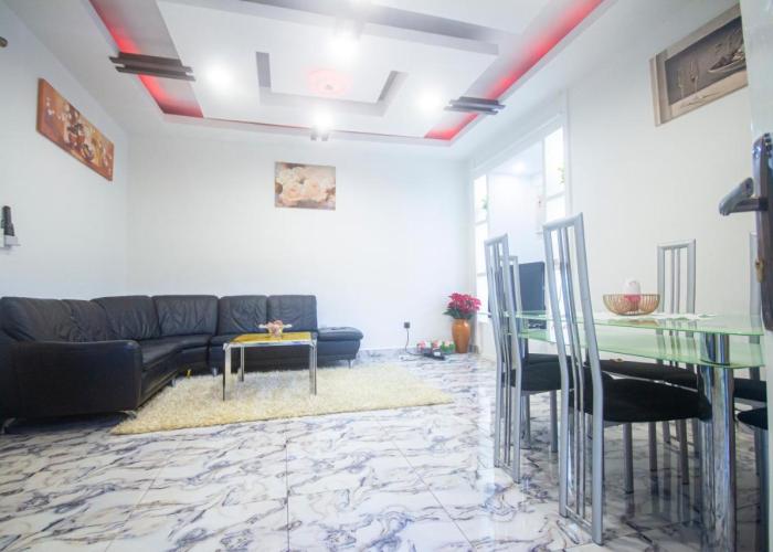 Chic appartement au cœur de Douala Bonamoussadi