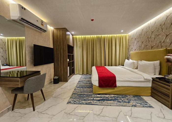 Royal Plaza Hotel
