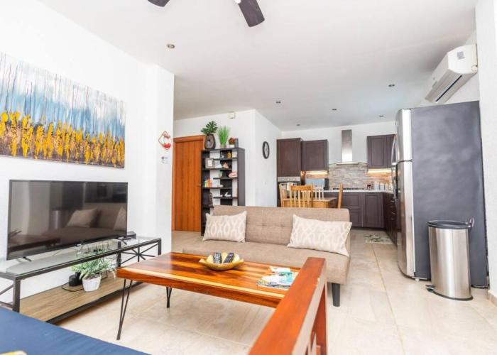 Spotless 3 BRs house w/ pool