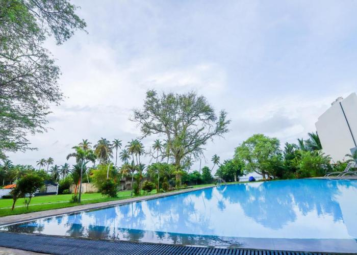 Lagoon House Negombo