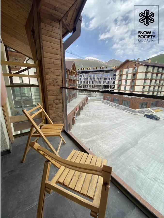 фото Marek Ski Studio 405