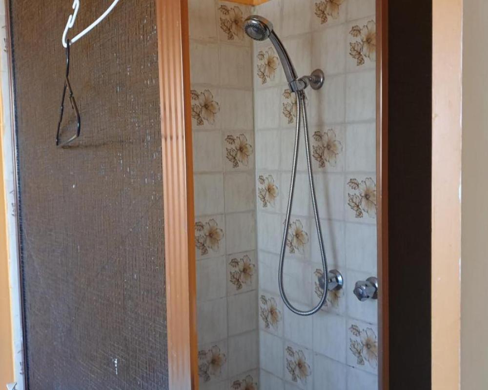 фото Private room with shared facilities W