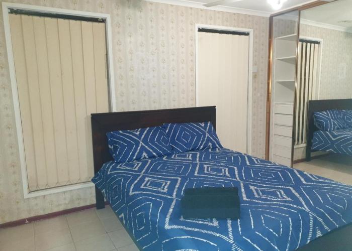 Private room with shared facilities W