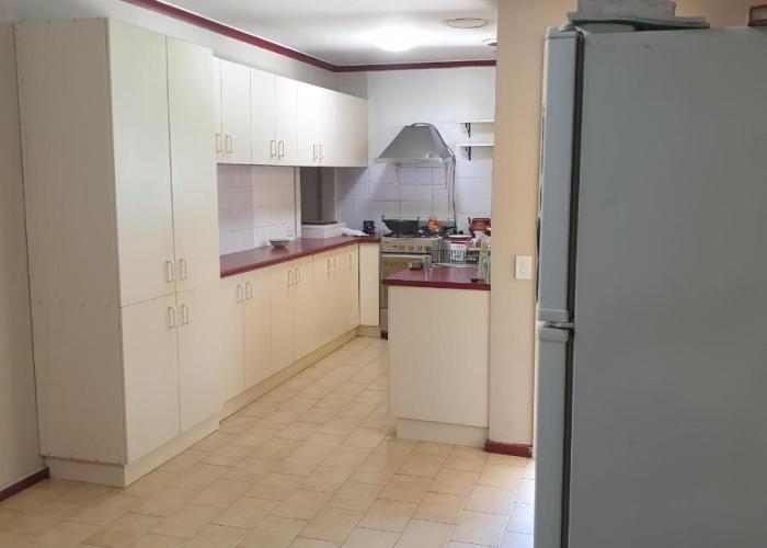 Private room with shared facilities W