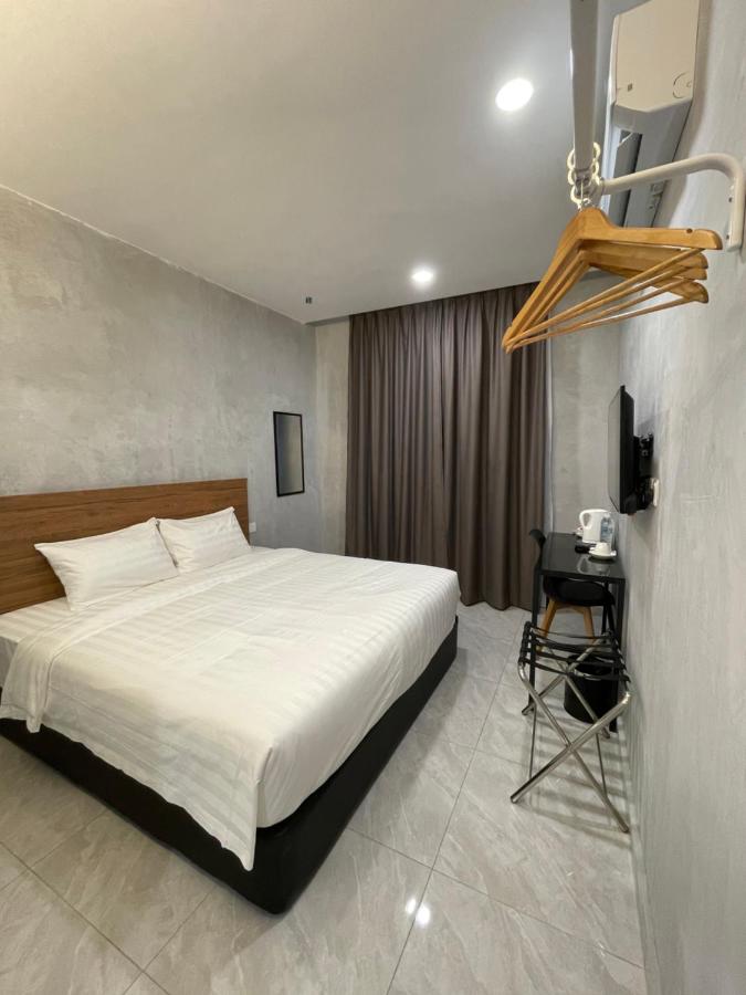 фото HPY Hotel
