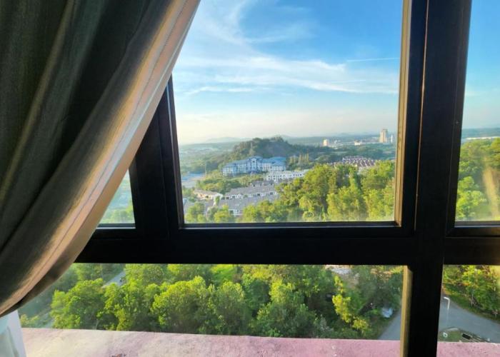 Pixie Homestay at The Heights Residence Ayer Keroh Melaka
