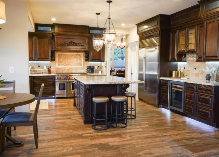 Lakeside Luxury Val Vista