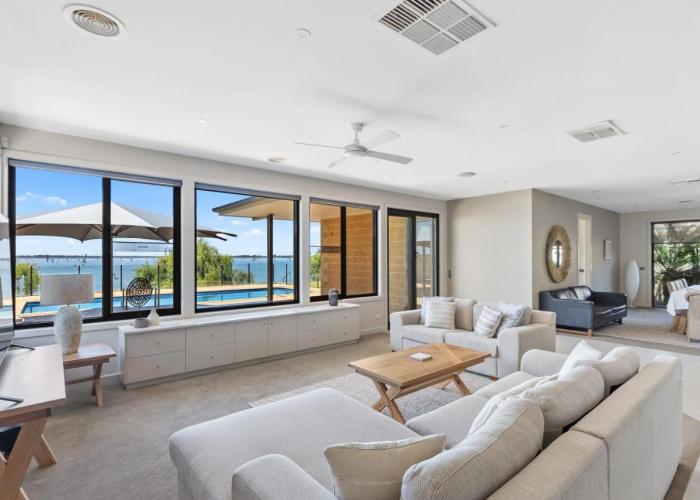 NEW - The Lakehouse on Rosemary