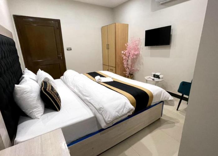 Prime Hotel Johar Town