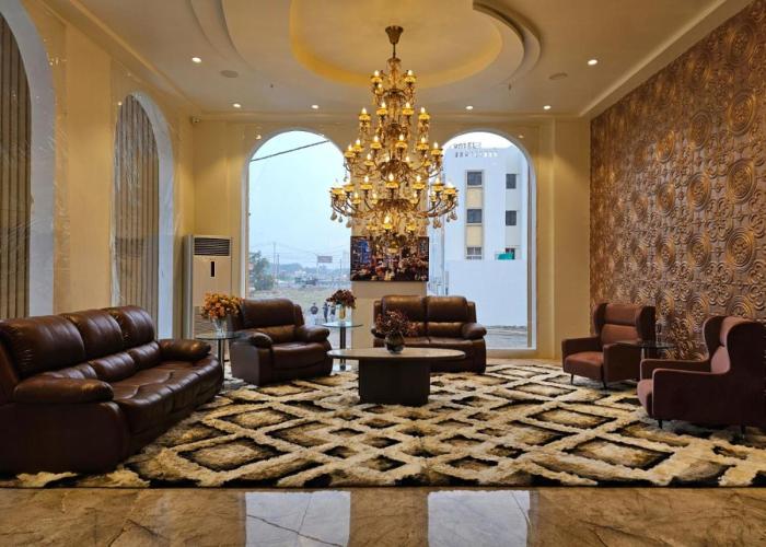 Hotel The S Crown