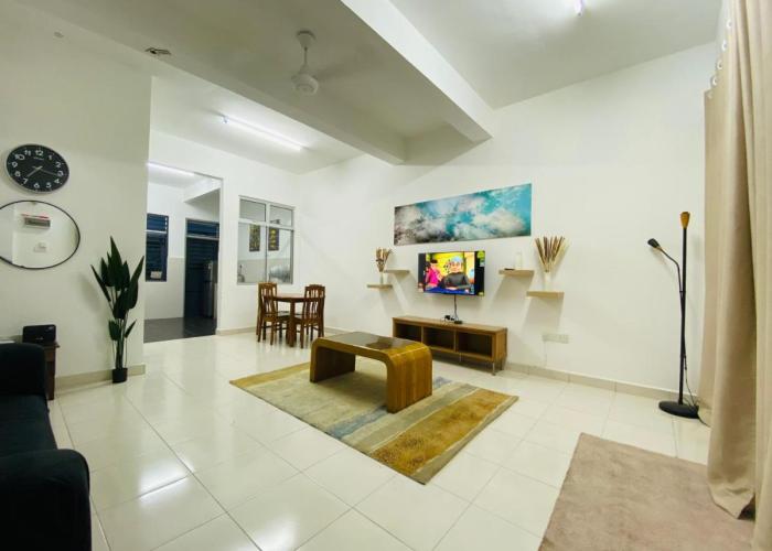 Alyn Home Kluang III Netflix WIFI Coway