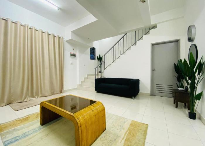 Alyn Home Kluang III Netflix WIFI Coway
