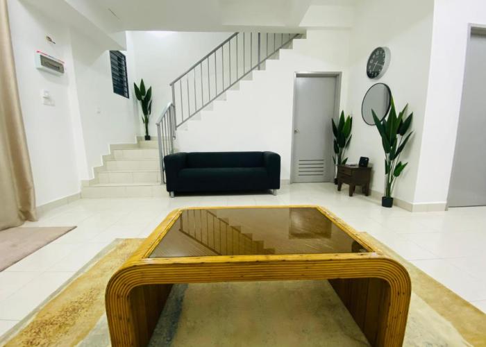 Alyn Home Kluang III Netflix WIFI Coway