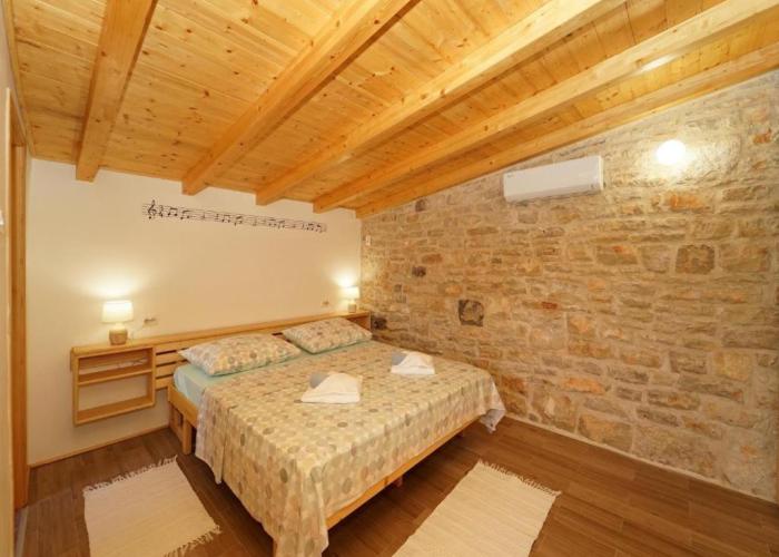 Stone House Lozica