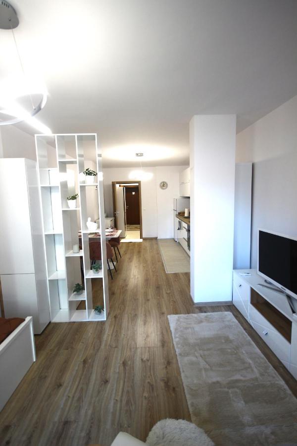фото SOFIA CENTRAL LUXURY APARTMENT 