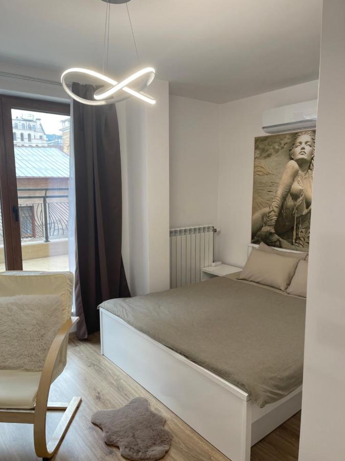 фото SOFIA CENTRAL LUXURY APARTMENT 