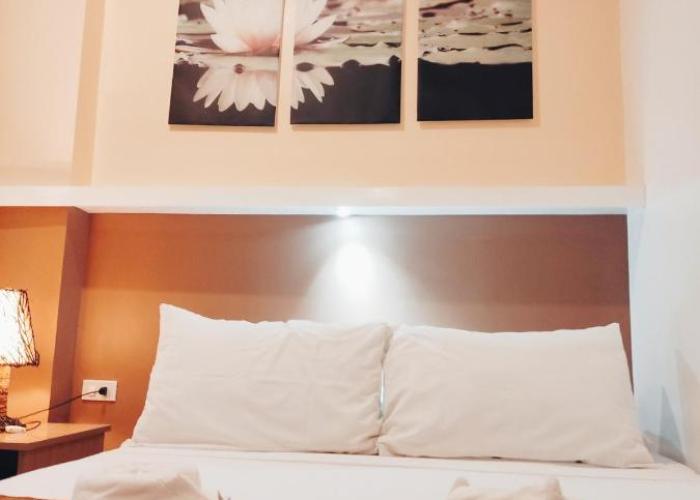 Aurelle Inn