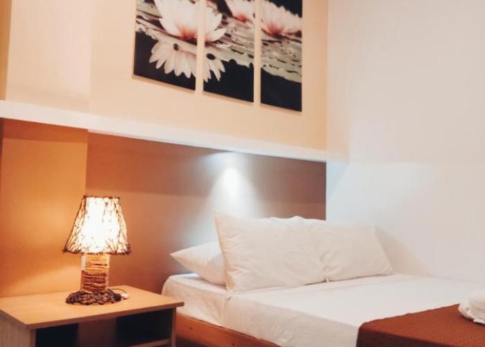 Aurelle Inn