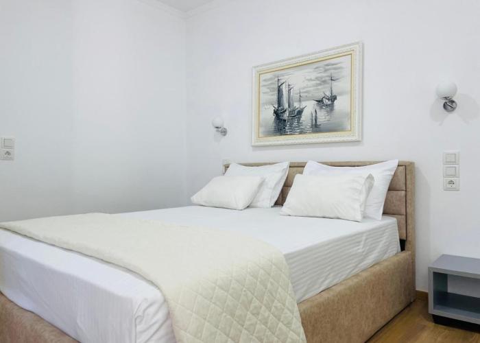 Guesthouse near the Castle of Himare