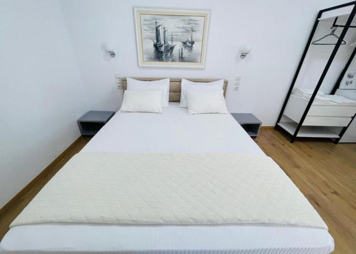 Guesthouse near the Castle of Himare