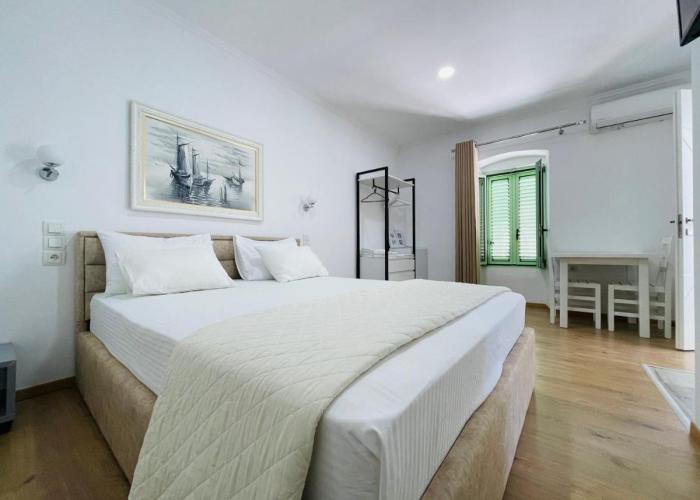 Guesthouse near the Castle of Himare