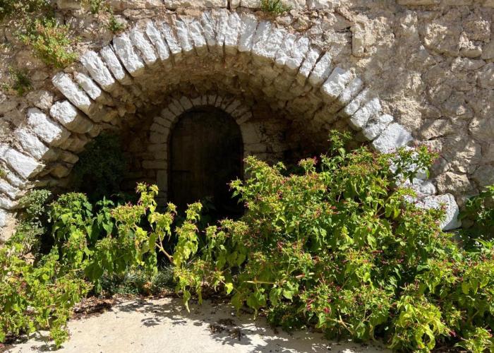 Guesthouse near the Castle of Himare