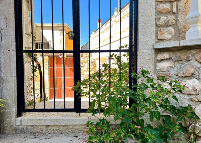 Guesthouse near the Castle of Himare