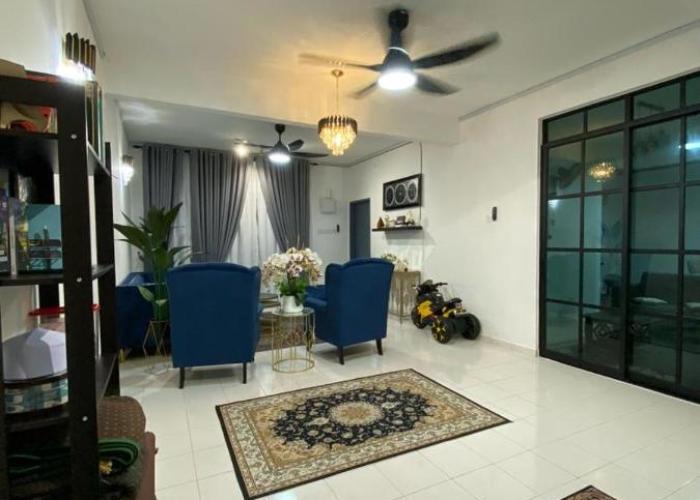 IDAMAN HOMESTAY