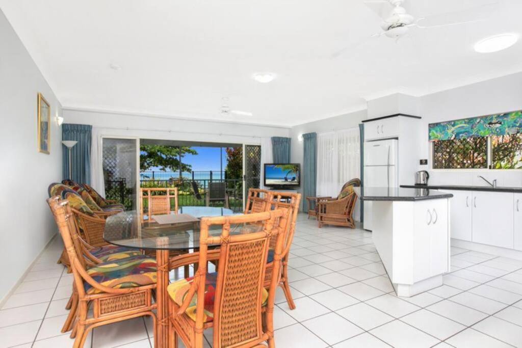 фото Absolute beachfront apartment