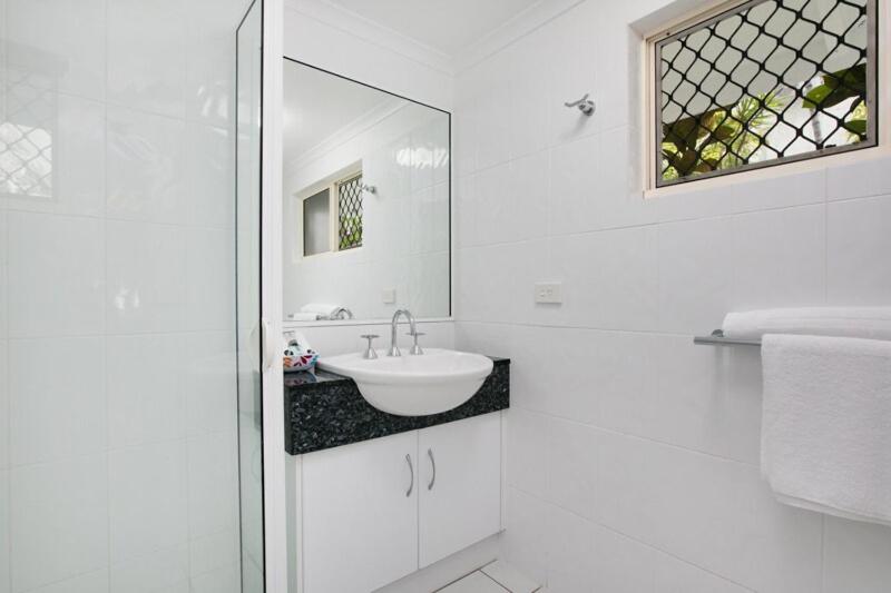 фото Absolute beachfront apartment