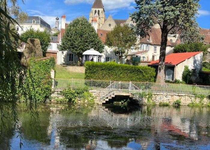 Studio tropical , vierzon , proche gare , tout confort